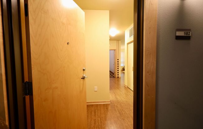 1 bed, 1 bath, 707 sqft, $2,736, Unit Unit 102