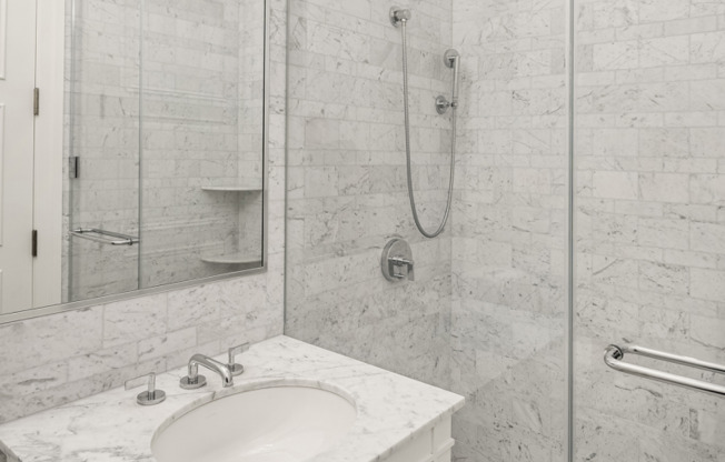 4 beds, 4.5 baths, 3,951 sqft, $49,500, Unit PH77A