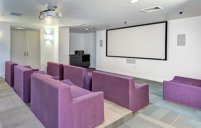 1 bed, 1 bath, $4,200, Unit 20J