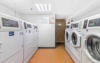1 bed, 1.5 baths, $4,795, Unit 3B