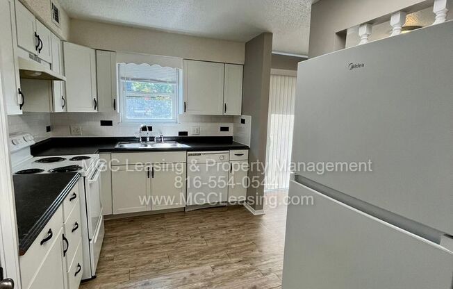 3 beds, 2 baths, 1,160 sqft, $1,350, Unit 10211 E 78th St