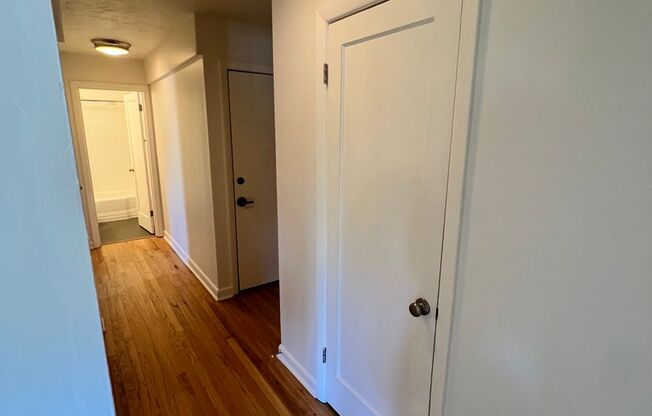1 bed, 1 bath, 607 sqft, $1,425, Unit 404