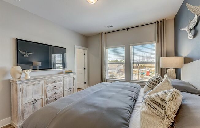 3 beds, 2.5 baths, 1,184 sqft, $1,750, Unit 4525 Colosseum Way