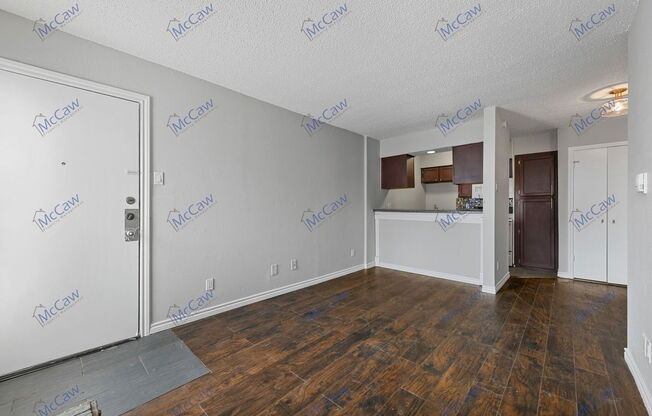 9520 Royal Lane