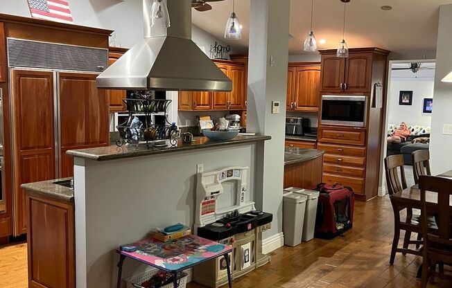$5,700 - 5BR/2.5BA Single-Story Home in Prime Clairemont Location with Pool and Solar!