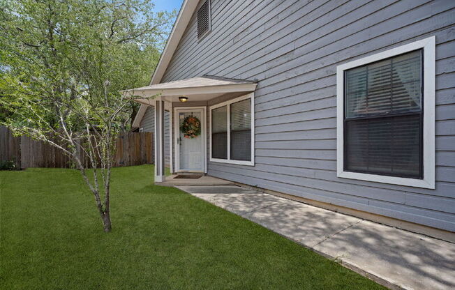 3338 TREE GRV DR
