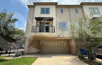 1732 MARY ST