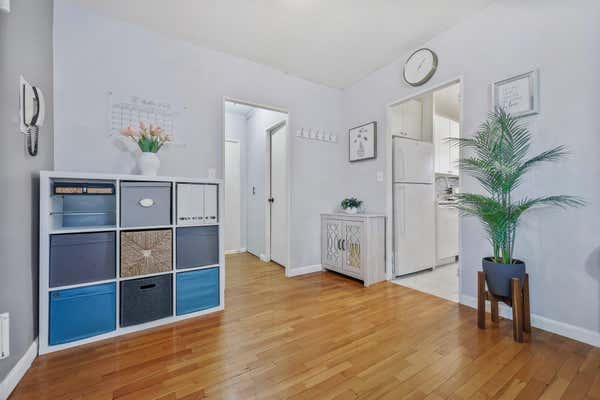3777 INDEPENDENCE AVE W
