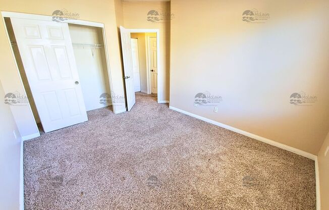 Fantastic Town home off of 76 with A/C.
