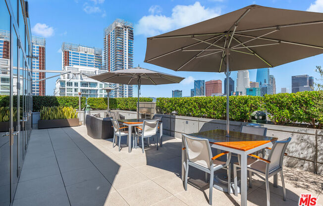 1 bed, 1.5 baths, 1,390 sqft, $4,200, Unit 1407