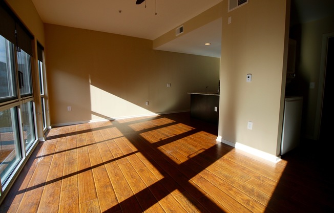 Studio, 1 bath, 412 sqft, $1,195, Unit APT 212