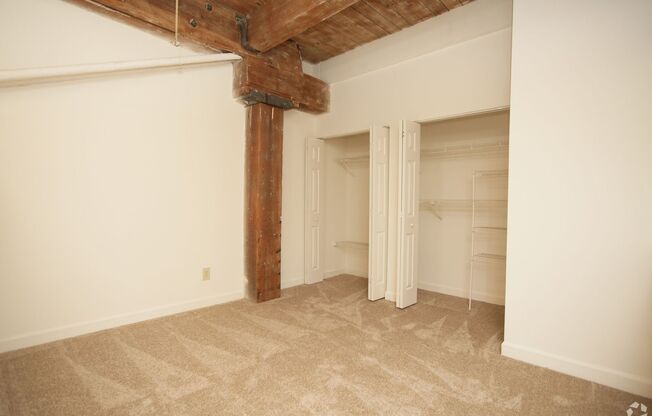 2 beds, 2 baths, 900 sqft, $2,299, Unit 216