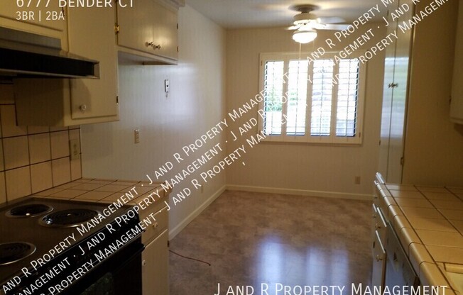 6777 BENDER CT