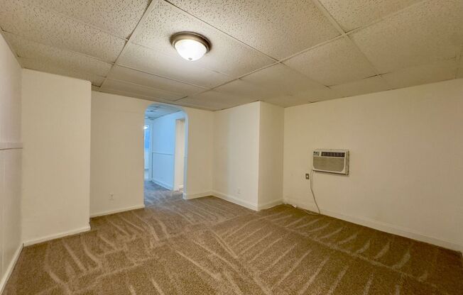 8 AND 21 E EAGER ST