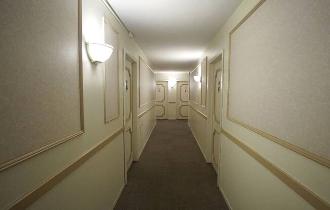 Charlton Terrace - Hallway
