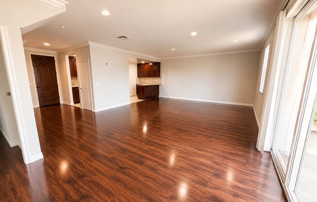 1130 E COLORADO ST
