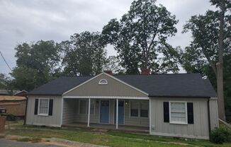 Marietta Craftsman Duplex/Walk to Square
