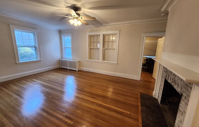446 LOWELL AVE