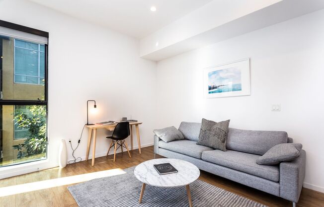 1 bed, 1 bath, 679 sqft, $3,290, Unit 414