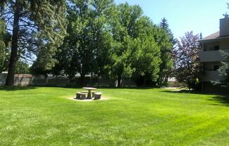 Country Homes Court Apts