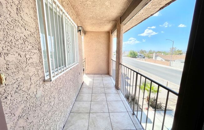 2 beds, 2 baths, 980 sqft, $1,200, Unit Unit 4