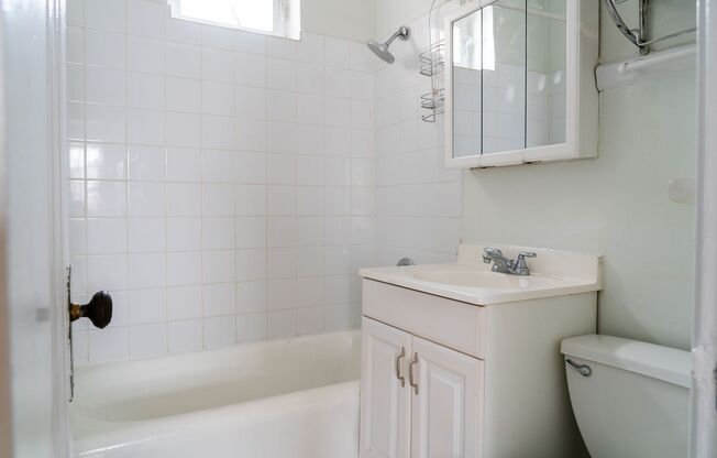 1 bed, 1 bath, 450 sqft, $1,550, Unit 4545-401