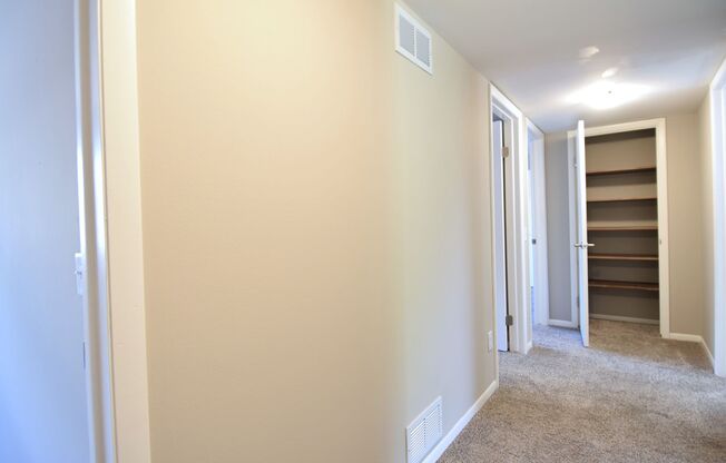 3 beds, 2 baths, 1,300 sqft, $2,470, Unit 3201-3