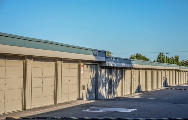 Clearwater Square Apartments Detached Garages