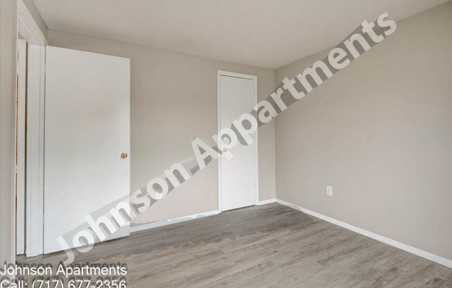 2 beds, 1 bath, 900 sqft, $1,095, Unit 1863 Johnson Rd