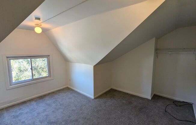 4 beds, 1 bath, $1,250