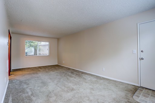 Studio, 1 bath, 485 sqft, $1,095, Unit 63