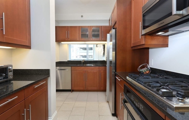 Studio, 1 bath, 610 sqft, $3,000, Unit 307