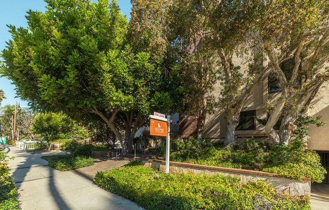 Prime Location 3 bedroom Townhome with Central A/C & Heat. Laundry in unit. Side-by-Side parking.