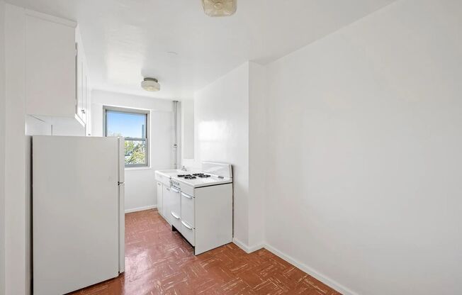 Newly Renovated 1 Bedroom 1 Bathroom  Available