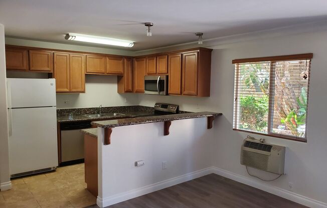 One Bedroom Condo In A Luxury Upscale Complex