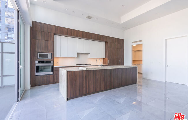 3 beds, 3 baths, 2,676 sqft, $14,300, Unit PH 1