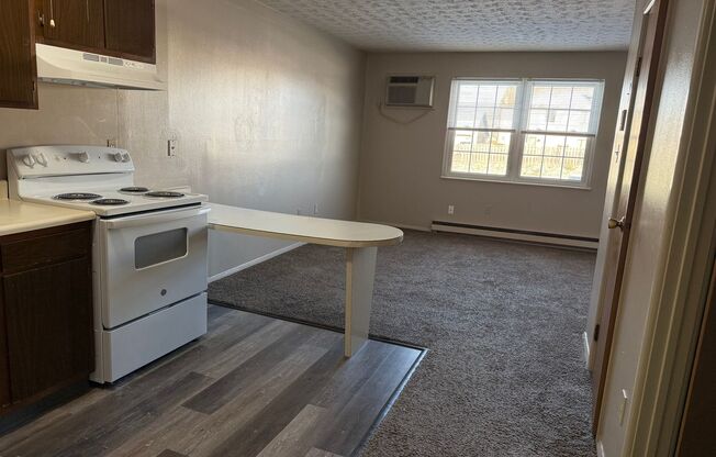 St. Andrews Manor Real Estate LLC DBA Hitchcock Apartments