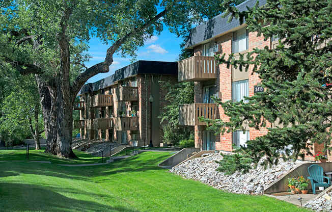 Hyde Park Behind Building Apartments in Colorado Springs, CO