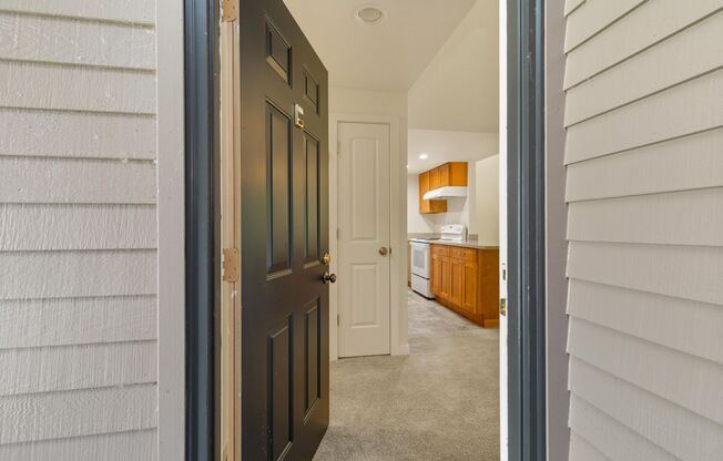 1 bed, 1 bath, 700 sqft, $1,795, Unit 34
