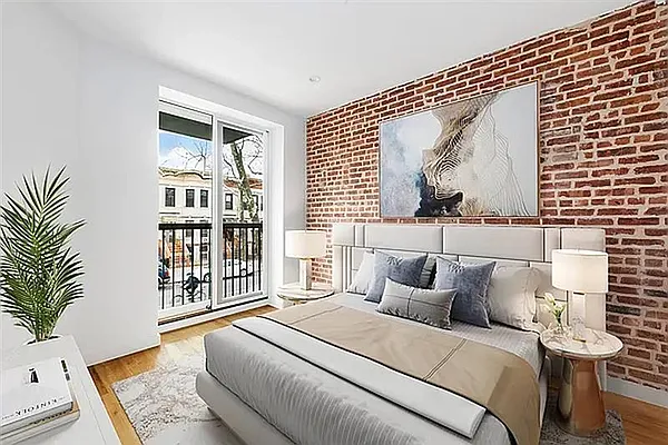 441 IRVING AVE