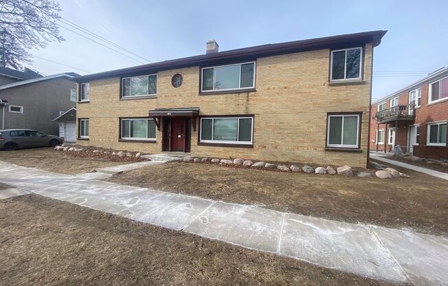 2727 North 76th Street