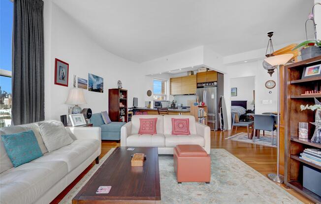 2 beds, 2 baths, 1,185 sqft, $5,000, Unit 10E