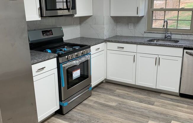 2 or 3 bedroom Full Remodeled