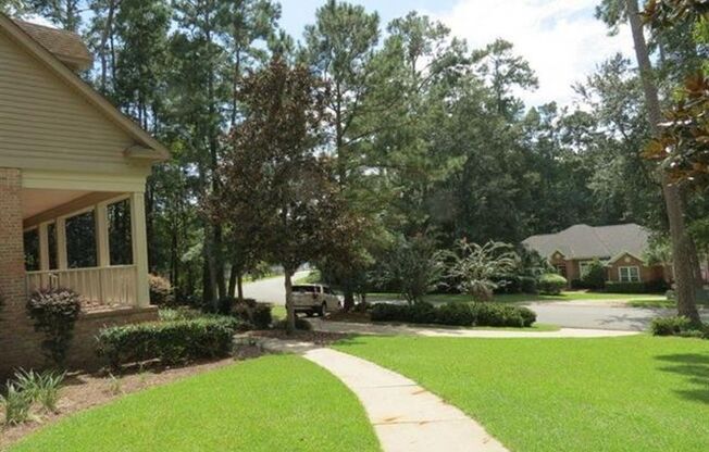 Stunning 2 Story Home in Golden Eagle