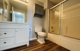 2 beds, 2 baths, 1,121 sqft, $2,250