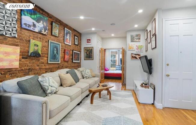 15 LINCOLN PL