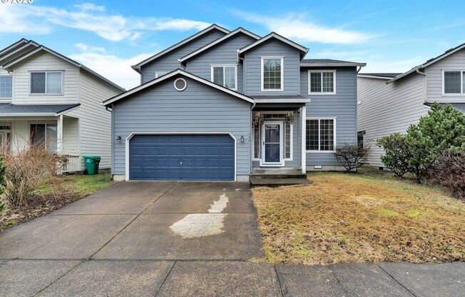 Spacious 3-Bedroom Home with Vaulted Ceilings & Expansive Backyard