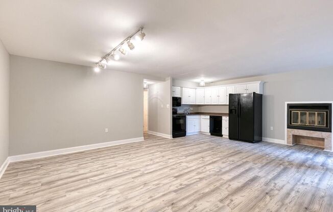 2 Bed/2 Bath Patio Level Condo in Otterbein for Rent!