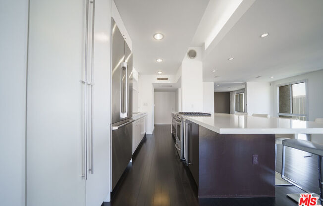 2 beds, 2 baths, 1,234 sqft, $4,000, Unit 2110
