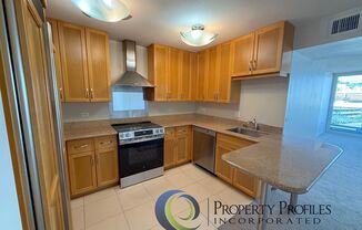 2 beds, 2 baths, $3,250, Unit # 602E